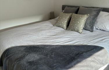 Taylor Close - Spacious Central Ferry Flat - Photo 29