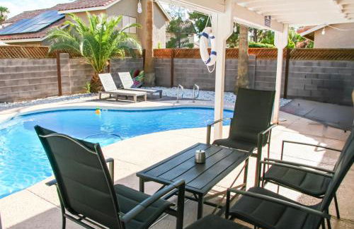 Large Pool & Patio Cozy Single Story Family House - Foto 39