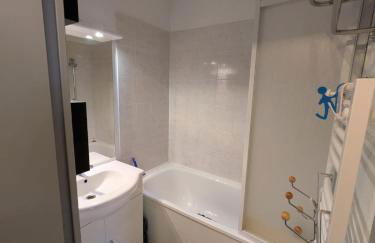 Pied des pistes avec place privée parking securisé - 4-6 pers - Foto 30