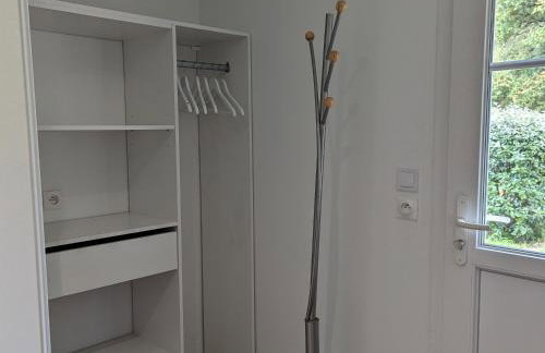 Gîte Authentique à Villemurlin avec Jardin et Parking - FR-1-590-527 - Foto 15