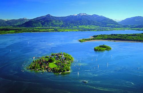 ChiemSeeNest - romantische Ferienwohnung am Chiemsee mit separatem Sommer Seezugang - Photo 28