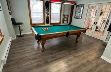 3,000 Sq Ft Historic Colonial Minutes from Okemo with Direct VAST Trail Access - Foto 12