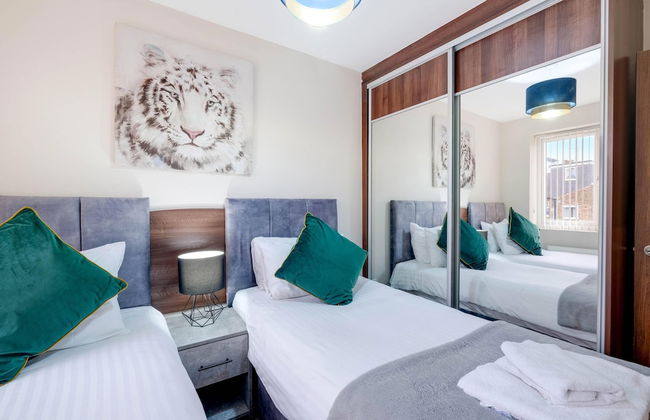 Town Center 4 Bedroom 4 bathroom House - Foto 17