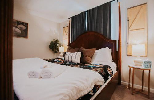 Cowboy Den-Private Hot Tub-Game Room-Pet Friendly-No Pet Fees! - Foto 22