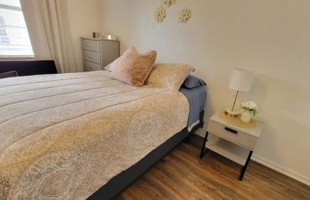 Spacious 2BR 2BA Suite - Walk to Mall & Hospitals - Foto 20
