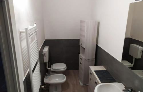 BHH Appartamento Signorini Bologna -wwwbolognaholidayhomecom- Parcheggio Riservato e Giardino - Holiday House Bologna Garden Parking - Foto 28