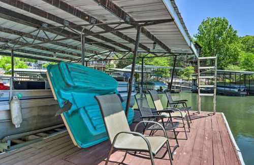 Lakefront Rocky Mount Cabin with Dock and Kayaks! - Foto 25