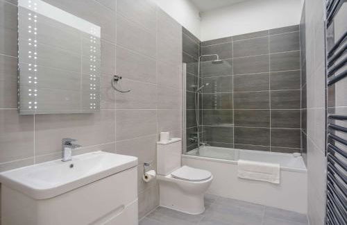 4 Bed in Bolton 85757 - Foto 23