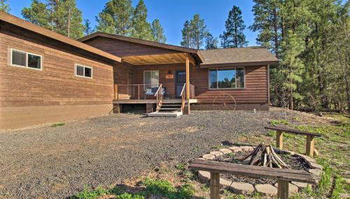 1 Mi to Rainbow Lake: Newly Built & Woodsy Retreat - Foto 4