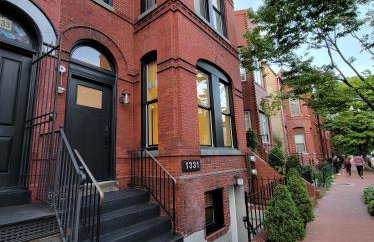 14th 99 Walk Score 3 mins to Metro rail - Foto 18