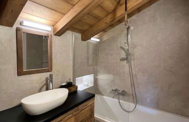 Les Hirondelles de Bellevue - spacieux logement avec cheminée - Foto 12