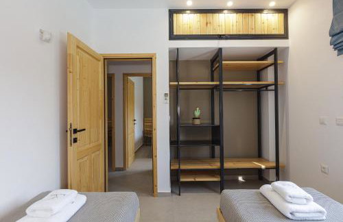 Iron Villas - Nefeli & Oniros - Photo 16