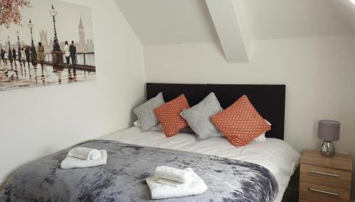 Hamilton Apartment - Photo 2