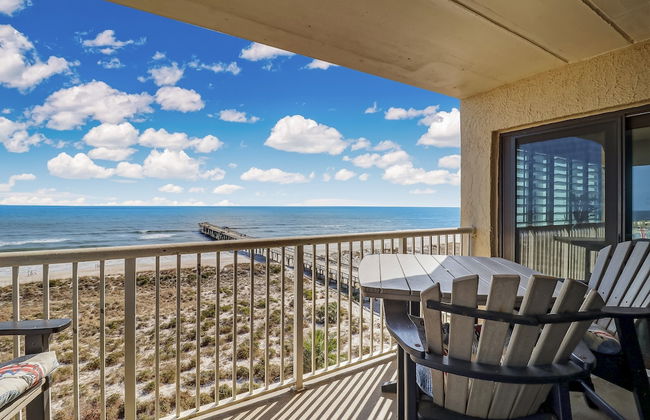 Beach Condo Miles-long Views Sand and Sea, Access to Private Fishing Pier by RedAwning - Foto 32