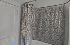 1920s Phoenicia Bungalow with Vintage Furnishings, Sauna, Fireplace, & Fenced Backyard - Foto 17