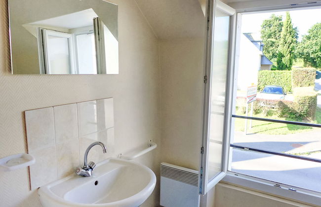 1 bedroom Apartment in La Richardais with garden - Photo 5