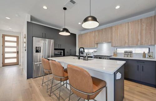 East Austin 5BR w Private Pool Rooftop & Views - Foto 4