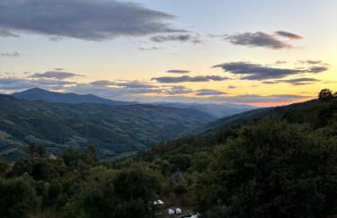 Monkey Tiny Barnhouse with amazing views at ZevariClub! - Foto 10