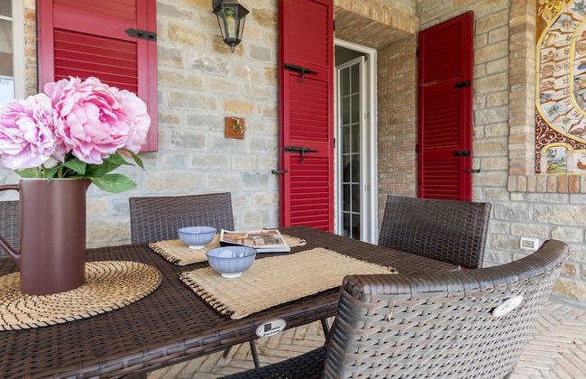 JOIVY Superb Villa For 7 W/Backyard And Bbq Area In Vaccarezza - Foto 56