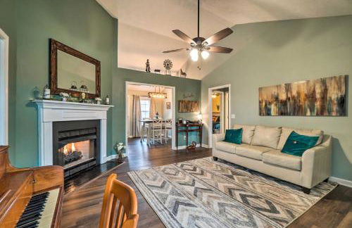 Suburban Getaway with Game Room, 19 Mi to Nashville! - Foto 5