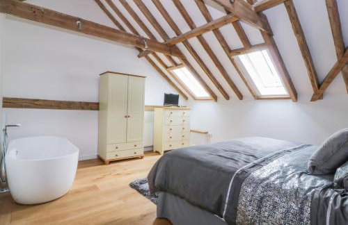 Grange Barn - Photo 15