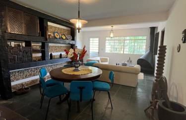 Chácara Casa Amarela - estrutura completa de lazer - ambientes elegantes e exclusivos - campo de futebol e bocha - piscina - lareiras - 10 min Rota do Vinho - Foto 30