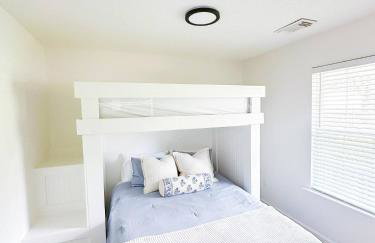 Crescent Gardens-3 Miles from UA - Foto 13