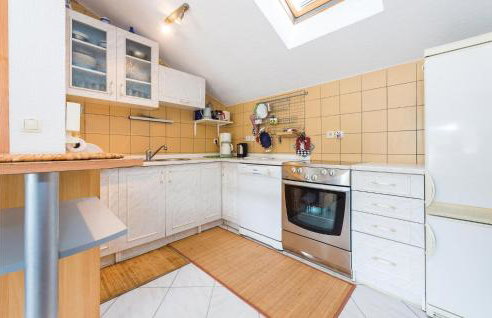 Three-Bedroom Apartment In Bilice - Foto 8