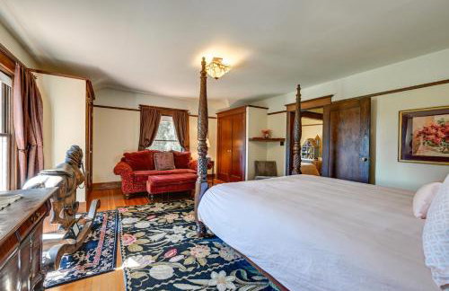 Historic Auburn House on 37 Acres with Private Lake! - Foto 14