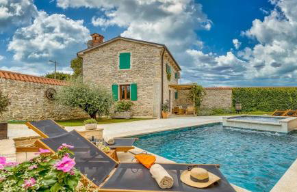 Rustic villa Kata with outdoor pool in Sveti Lovrec - Foto 12