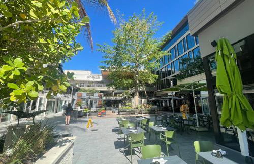 Key West Style Historic Home in Coconut Grove Florida, The Blue House - Foto 22