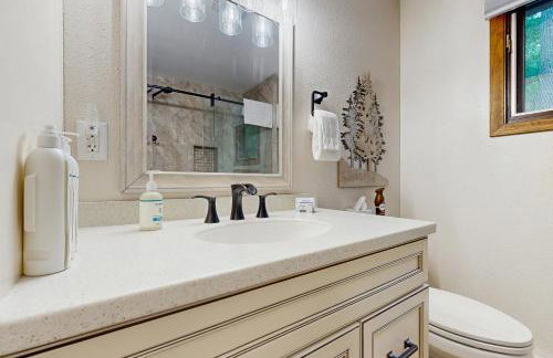 Hooked on Johnson - Photo 17