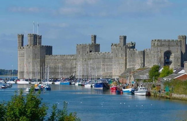 2bed Cabin w/ Parking Near Snowdonia National Park - Photo 28