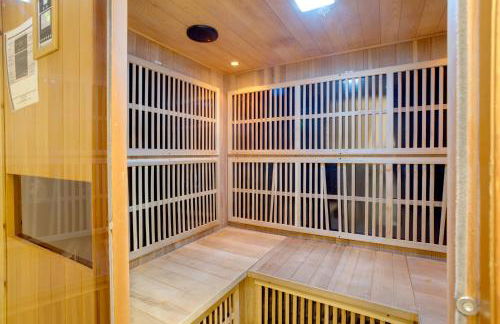 Upscale Denver Condo with Communal Deck and Gym! - Foto 26