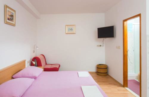 Apartments Bibijana- Superior Studio Apartment with Patio and Sea View APARTMAN 4 - Foto 8