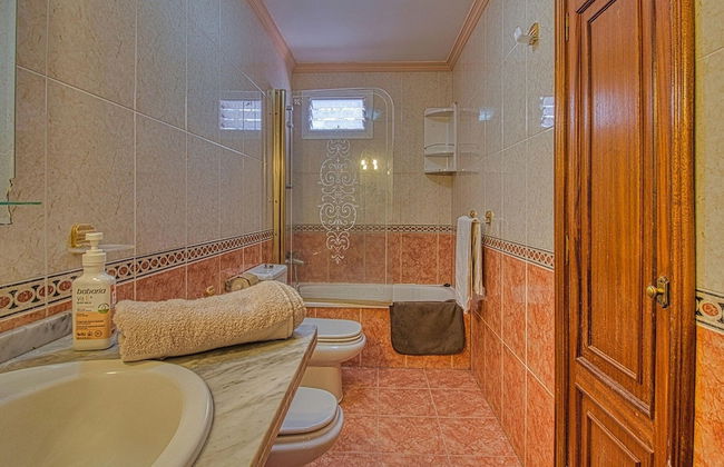 Apartment in Radazul With Stunning Sea Views - Foto 15