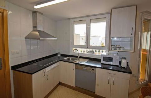 Apartamento con terraza y piscina - Marcomar Albert Villas - Photo 15