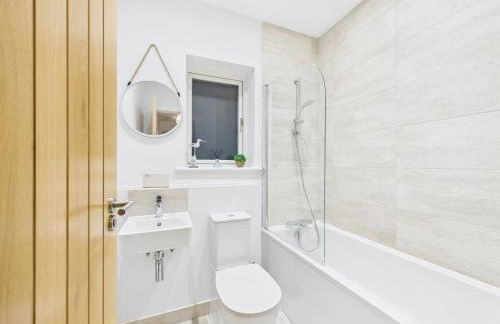 Harveys Yard by Signature Stays - Luxury home - Beach - Parking - Foto 5