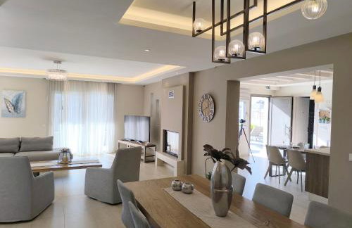 Luxury Villa Matzourana with Private Pool - Foto 11