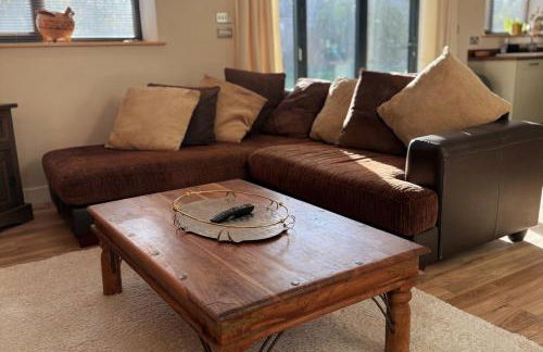 Trendy Barn Conversion Families & Groups Sleeps 8 Fibre WiFi - Photo 10