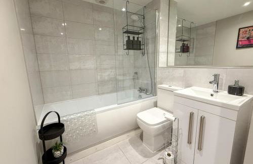 2-Bed Flat in Glasgow East End - Photo 21