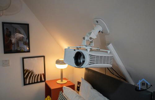 Garfield House, 3 bed house, sleeps 7, Nr Rushden Lakes, allocated parking, corporates welcome - Foto 13