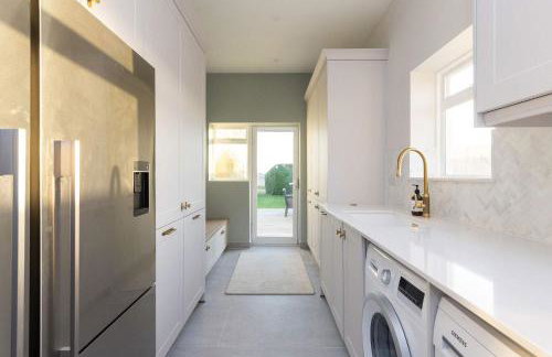 Luxury Beachfront Retreat for 14 with Hot Tub - Photo 20