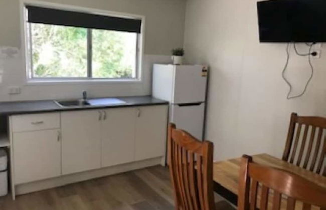 Bush Village Holiday Cabins - Photo 40