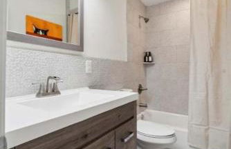 Roof deck w city views - brand new 3bd 3ba - Foto 24