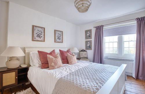 Hollyhocks 2 Bedroom House with Extra Sleeping Option - Wiltshire - Foto 1