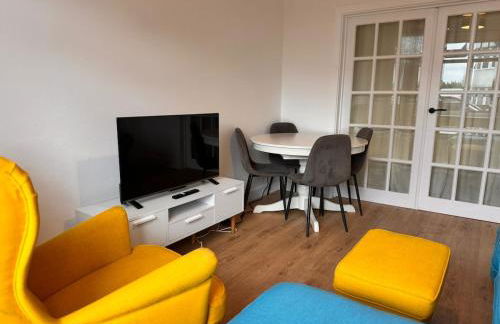 Large New 5 Bedroom 2 Bathroom House in Central Southampton - Free Parking - Foto 8