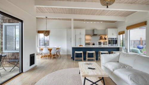 Dockside getaway with hot tub & dock - Foto 4