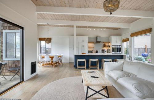 Dockside getaway with hot tub & dock - Foto 4