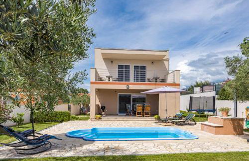 Villa Sunny Olive - Photo 17